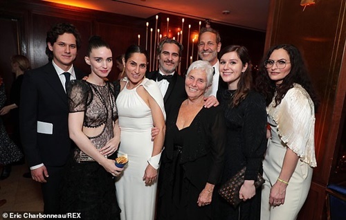 히피였던 부모가 지어준 아이들 이름 | 인스티즈