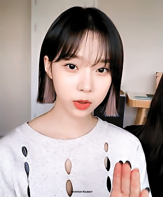 호불호 극명하게 갈리는 요즘 아이돌 오버립 메이크업.twt | 인스티즈