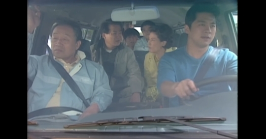 폐장 30분 남은 놀이공원 도착해 제대로 뽕 뽑는 가족.jpgif | 인스티즈