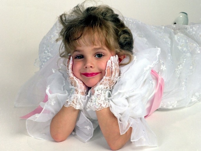 크리스마스의 악몽, 6살 존 베넷 램지 살인 사건 미스테리 | 인스티즈