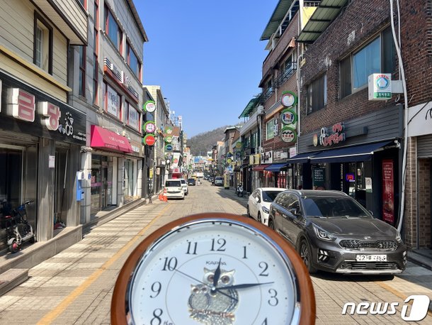 낮12시 점심시간인데 지나다니는 사람들 없어…'유령도시'된 양구 | 인스티즈