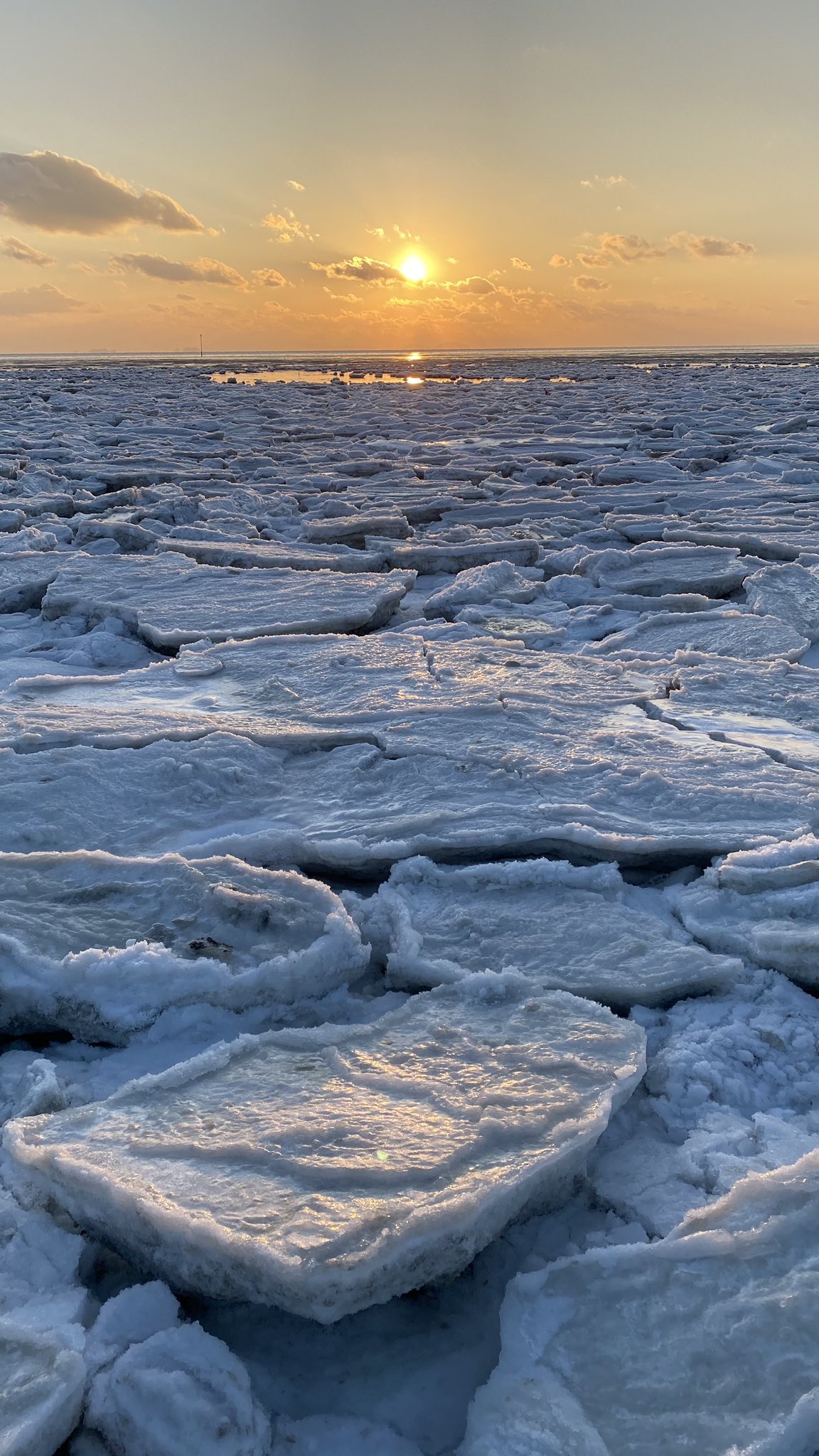 아이슬란드까지 갈 것도 없다 인천 앞바다에서 이런 아름다운 경관을 볼 수 있는데 | 인스티즈