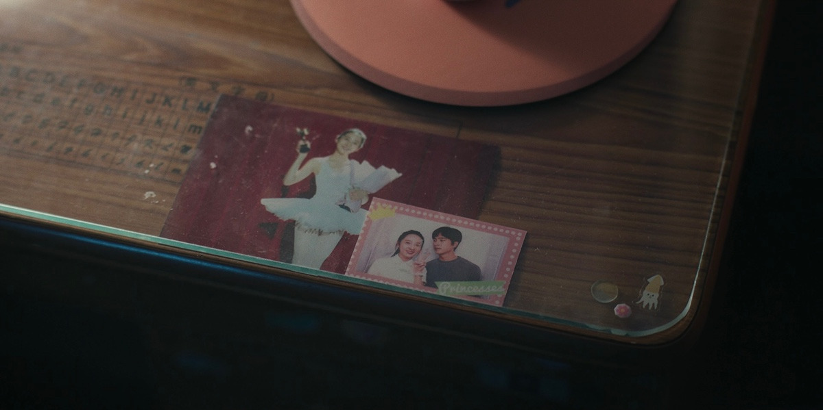 다큐 찍으러 사형수 인터뷰 갔는데 웬 존잘남이 멜로눈깔로 쳐다봐요..jpgif (상견니 제작진 넷플 신작 영업글) | 인스티즈