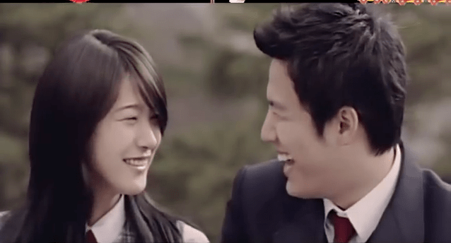 곡은 신나지만 뮤비는 공포 그 자체 | 인스티즈