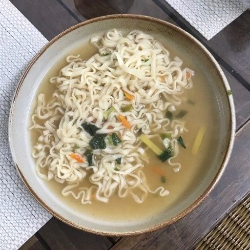 매니아층에서 감칠맛이 역대급이라고 소문났다는 라면.jpg | 인스티즈