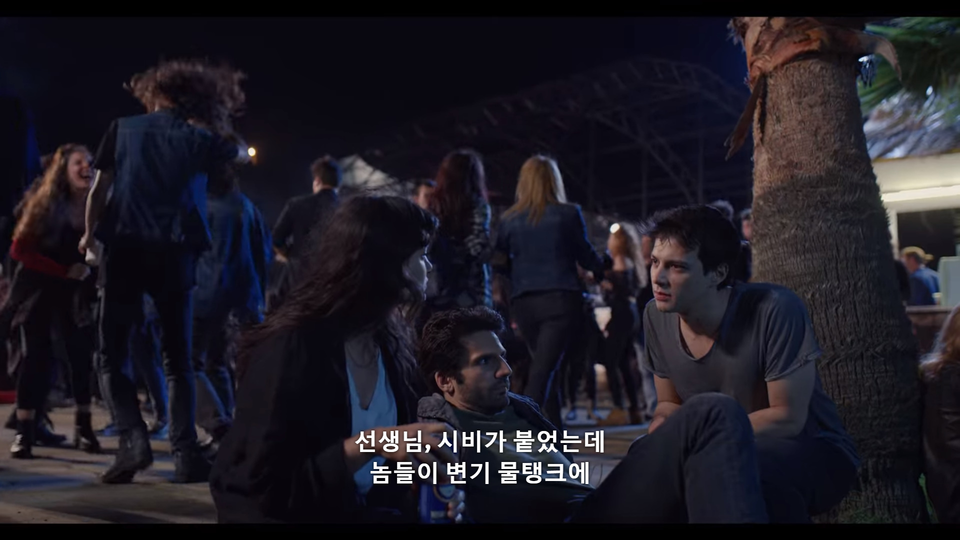퇴학 당하게 생겼는데요.. 퇴학을 반대했던 유일한 선생님이 전근간대요. 전근을 막아야 해요! (스압) | 인스티즈