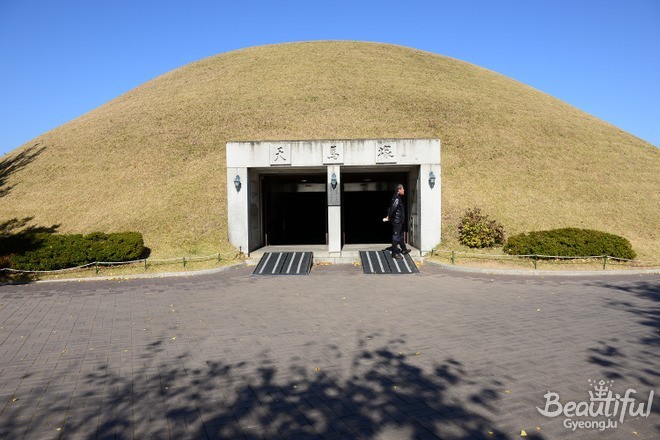 얼떨결에 팠는데 대박난 무덤 | 인스티즈