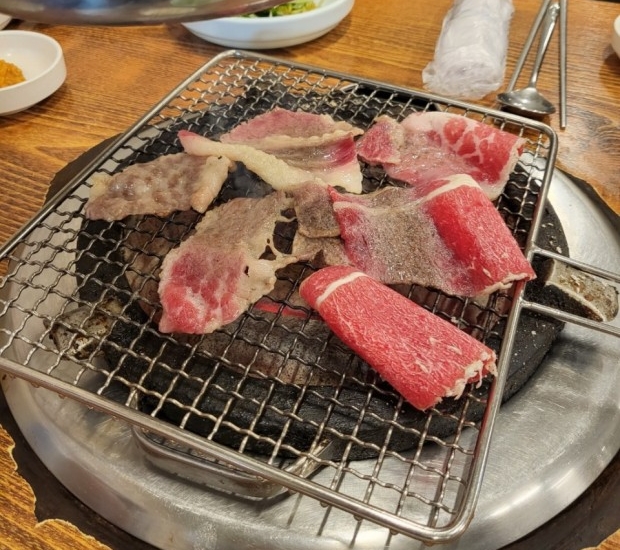 코로나 때 유명해진 제주도 고깃집 - 악플달면 쩌리쩌려버려 - ＊여성시대＊ 차분한 20대들의 알흠다운 공간 코로나 때 유명해진 제주도 고깃집