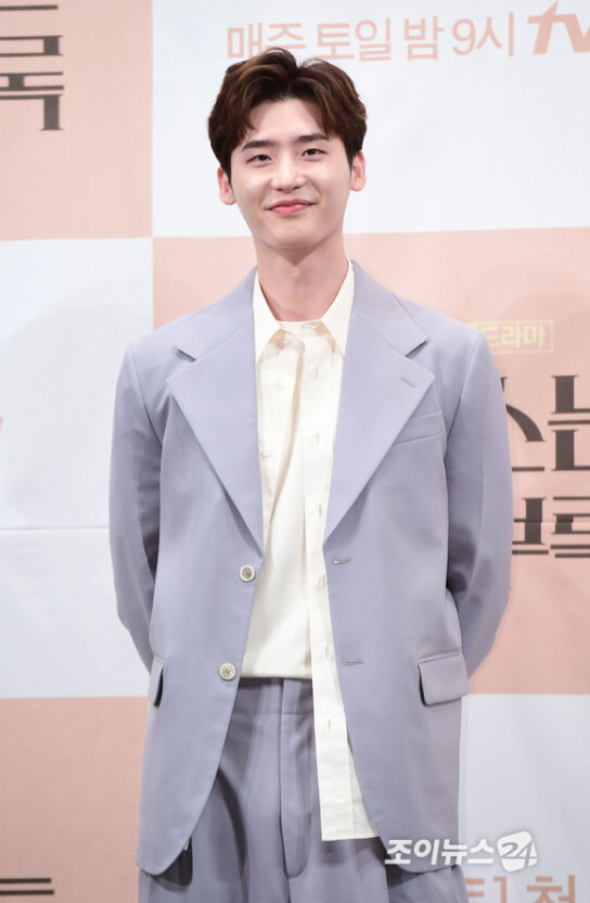 아기때랑 진심 똑같이 생긴 연예인 말해보는 달글 캡쳐👼 | 인스티즈