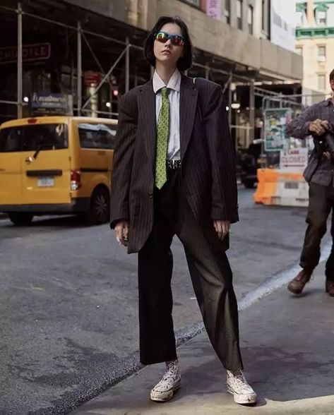 여자들 넥타이 패션 유행하면 좋겠는 글.jpg | 인스티즈