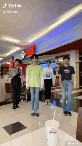 여시 어릴 때 틱톡 유행했으면 이런거 찍었을지 토론해보는 달글 | 인스티즈