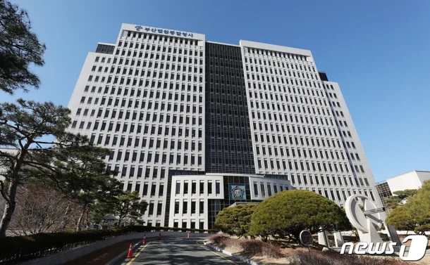 생후 18개월 아들 굶겨 숨지게 한 20대, 징역 20년 구형 | 인스티즈