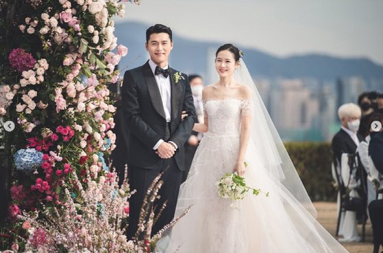 결혼한 지 오늘로 1주년 된 연예인 부부 | 인스티즈