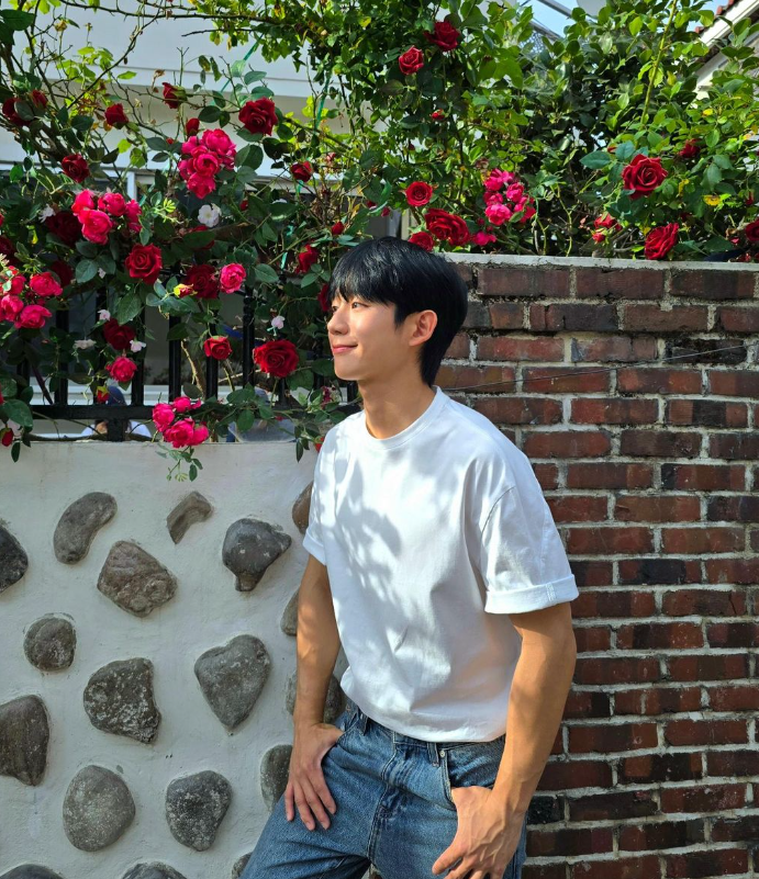 항상 정해인 보면 위화감 느껴졌거든 | 인스티즈