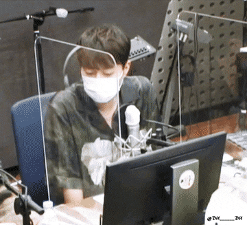 마스크 쓴 아이돌의 물마시는 4가지 방법.jpg | 인스티즈