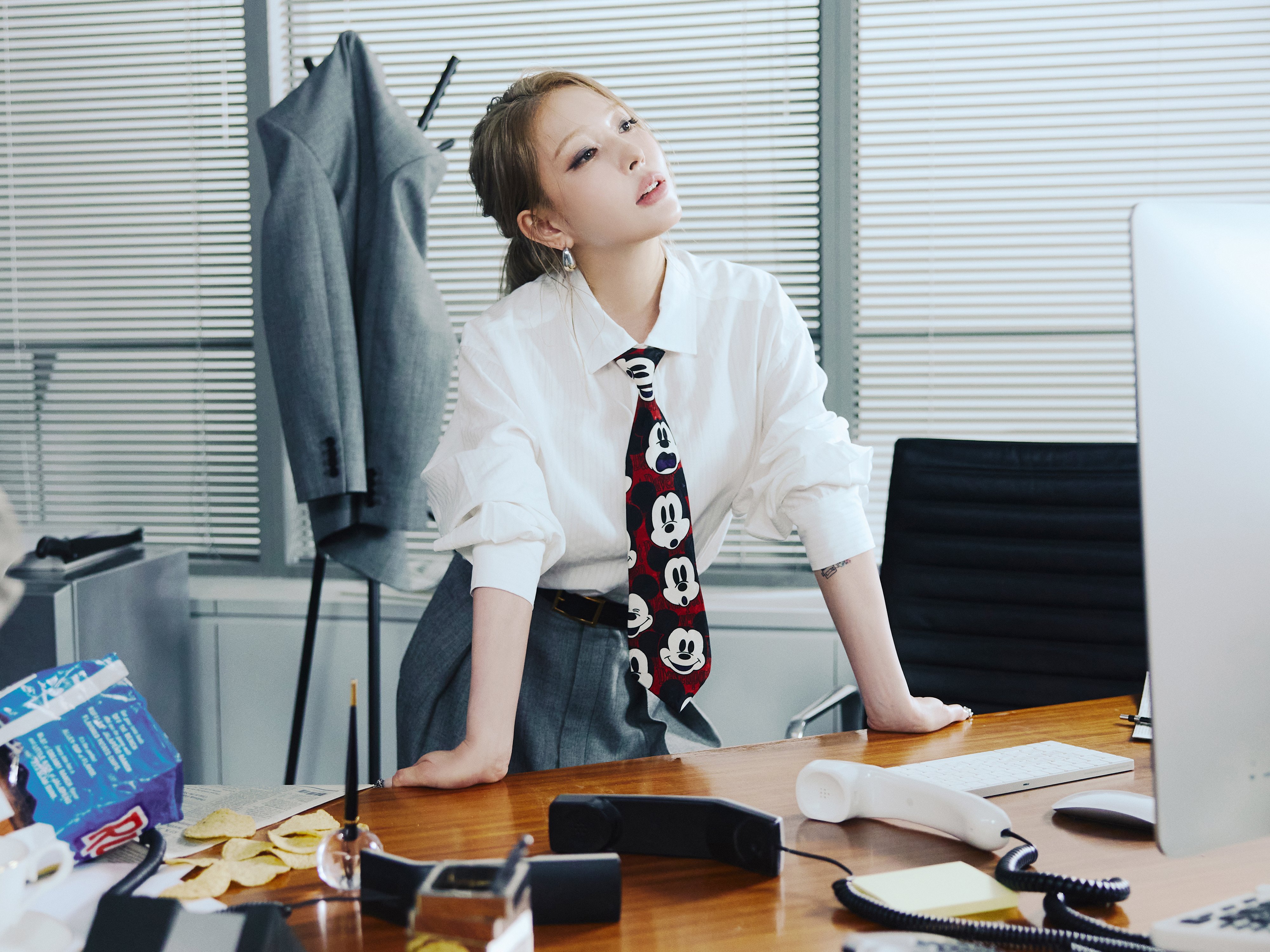 스엠이 니들 취향 몰라서 다 시도해봤어 라고 말하는거 같은 보아 정규 11집 컨셉.jpgif | 인스티즈