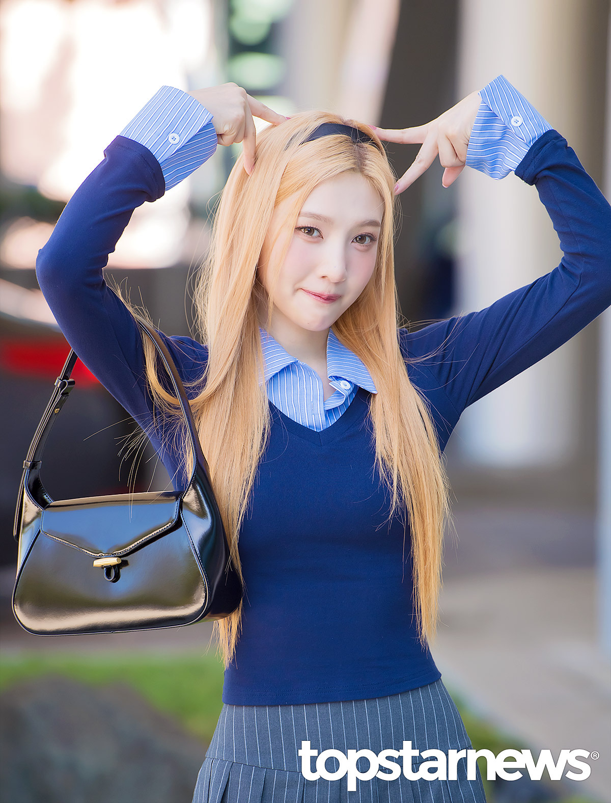 오늘자 하이틴 퀸카재질 프레피룩 조이.jpg | 인스티즈