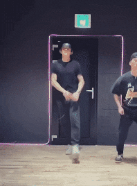 찐 호랑이 같은 안무가.gif | 인스티즈