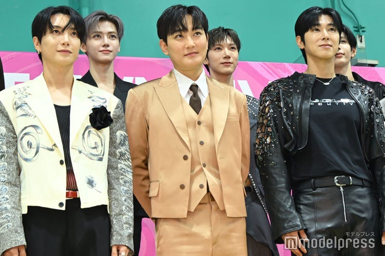 SM타운 도쿄 기자회견에 각 그룹 대표로 참여한 멤버들...jpg | 인스티즈
