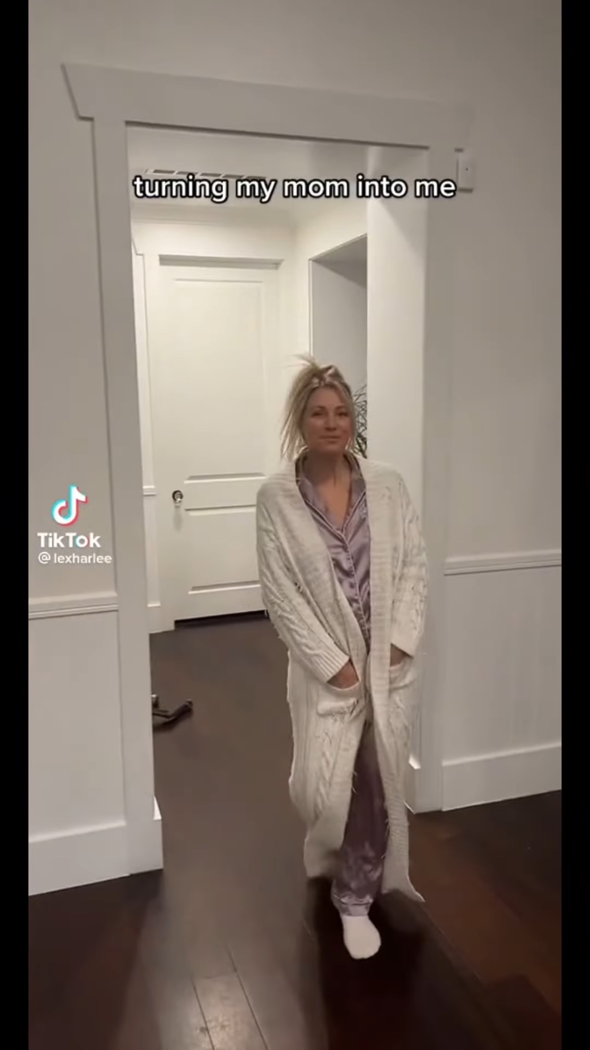 [틱톡] 외국 딸랑구들의 우리 엄마 ��‍👧나처럼 옷 입히기 👗 | 인스티즈