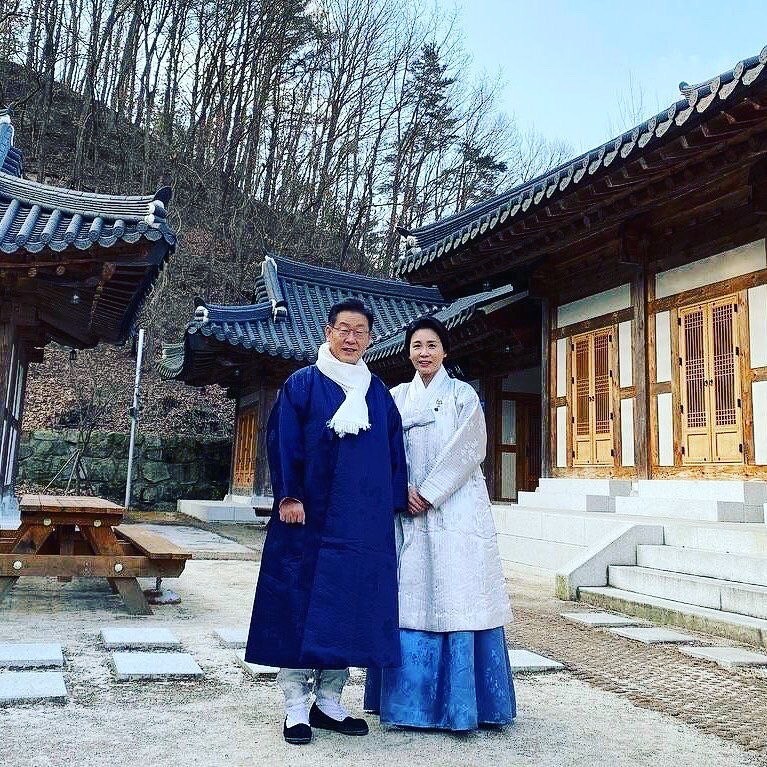 윤석열 김건희/이재명 김혜경 부부 한복입은 사진 | 인스티즈