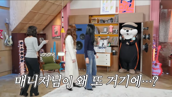 스테이씨 앞에서 정전되고 사라진 버추얼 아이돌 ㅋㅋ | 인스티즈