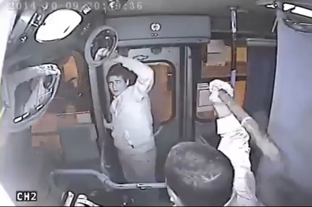 버스에서 여자 가방 훔치려던 의 최후 | 인스티즈