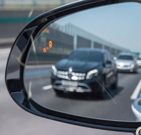 초보 운전자들이 능숙해져야하는 필수템🚙(feat.누구나 궁금한 고속도로 맨 앞 차의 근황) | 인스티즈