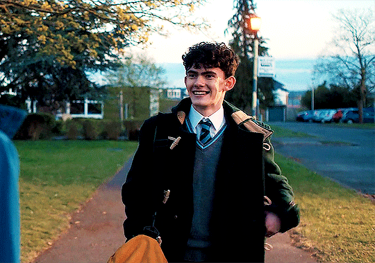 저는 잘나가는 럭비팀 에이스인데요 요즘 범생이 게이 친구가 자꾸 신경쓰여요ㅠㅠ 어떡하죠? | 인스티즈