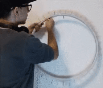 특이하게 그림 그리는 사람들.gif | 인스티즈