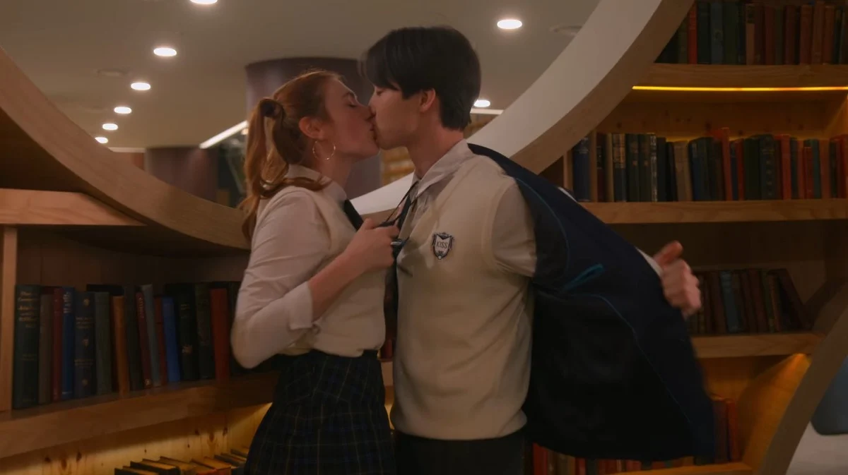 한국인들 기겁하는 중인 한국 배경 넷플 하이틴 미드 상태..jpg | 인스티즈