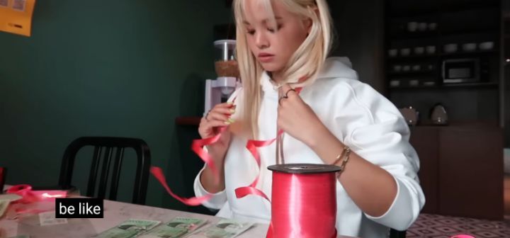 블랙핑크 콘서트 리사를 위해 선물준비한 씨엘씨 쏜(ft.민니) | 인스티즈