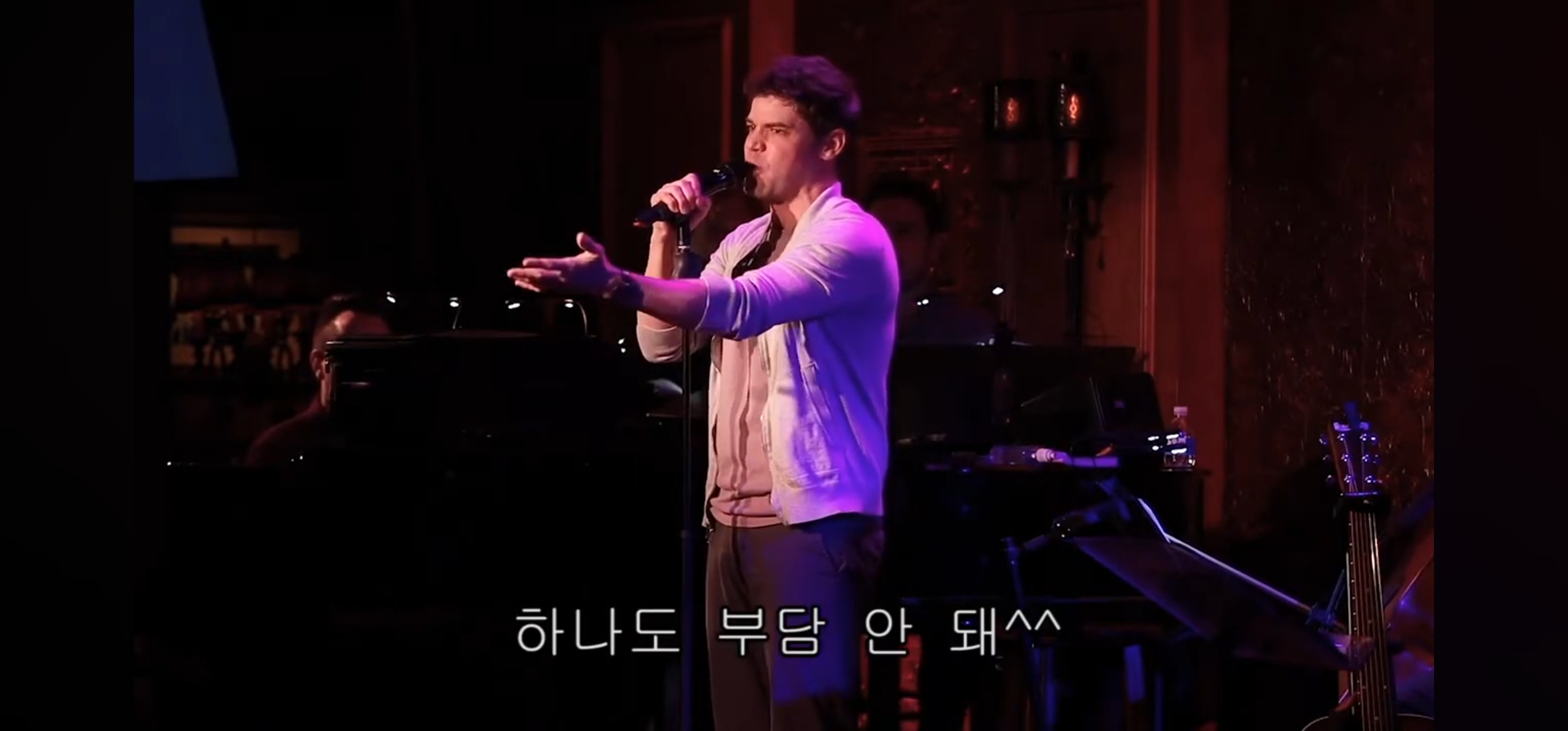 이제 와서 말하지만 휴 잭맨, 잭 에프론 대신 위대한 쇼맨이란 영화를 세상에 나온 게 한 건 나야! 그게 무슨 소리냐고?.jpg | 인스티즈