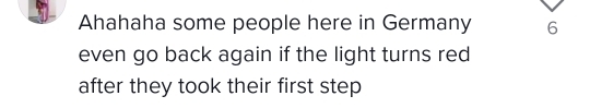 횡단보도에서 차도 없는데 초록불로 바뀔 때까지 기다린다고...??? | 인스티즈