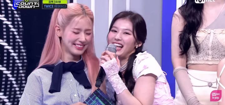 엠카에서 생방송으로 저녁 데이트 잡는 아이돌 | 인스티즈