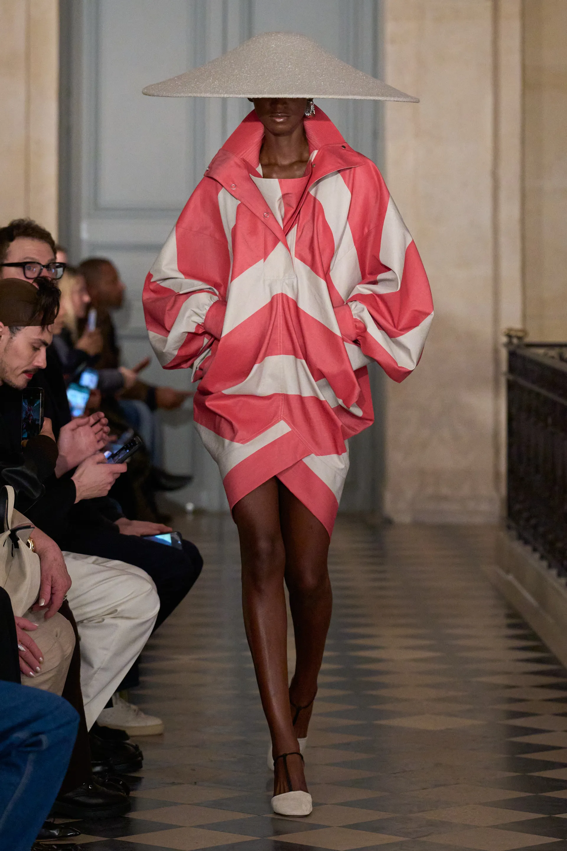 피카소에게 바쳤다는 쟈크뮈스 신상 제품들 | 인스티즈