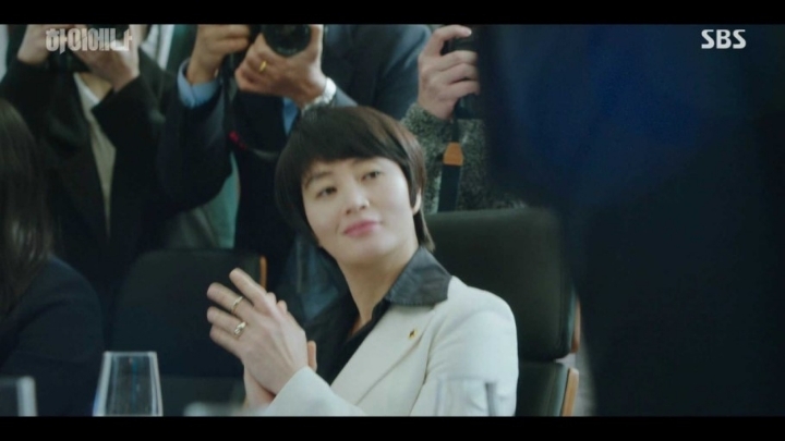 네일아트 ...네일은 잘 칠하지 않는 배우 김혜수 | 인스티즈