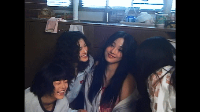 뉴진스 버블검 뮤직비디오 감독이 쓴 작업 후기 | 인스티즈