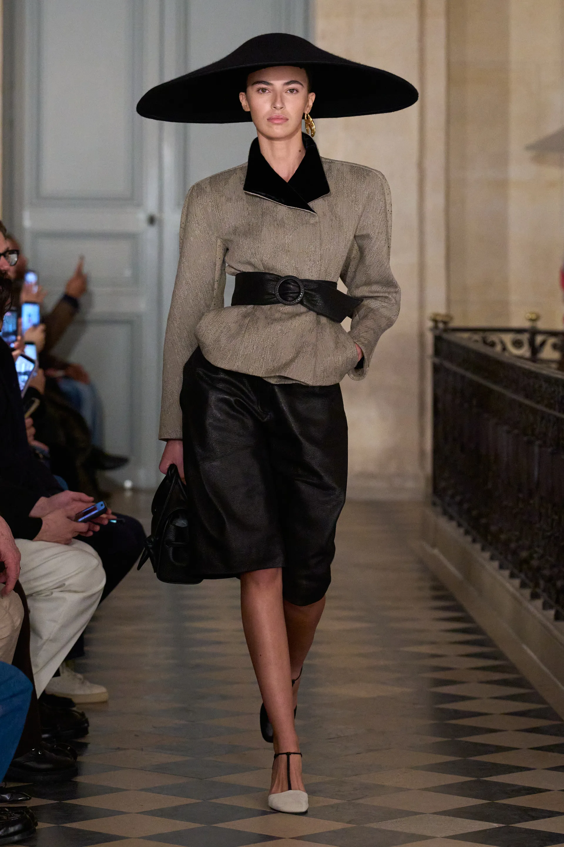 피카소에게 바쳤다는 쟈크뮈스 신상 제품들 | 인스티즈