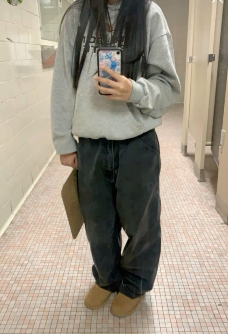 편안한 상의 + 와이드팬츠 + 투박한 신발 = 여자의 가을🍁 | 인스티즈