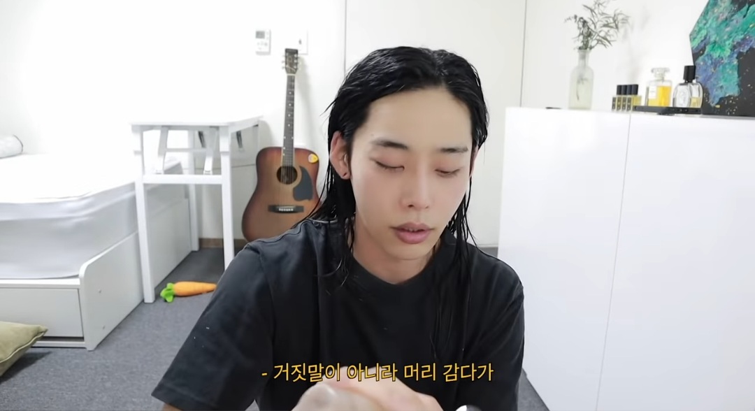 일주일 간 장발로 머리 붙이기 챌린지 한 남자 유투버(+두 번째 도전) | 인스티즈