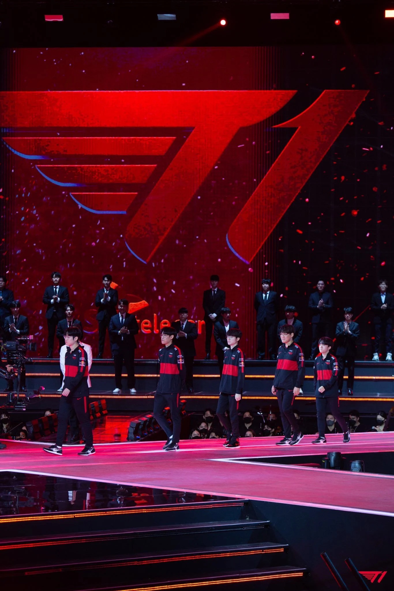 거북목들의 왕 페이커...jpg | 인스티즈