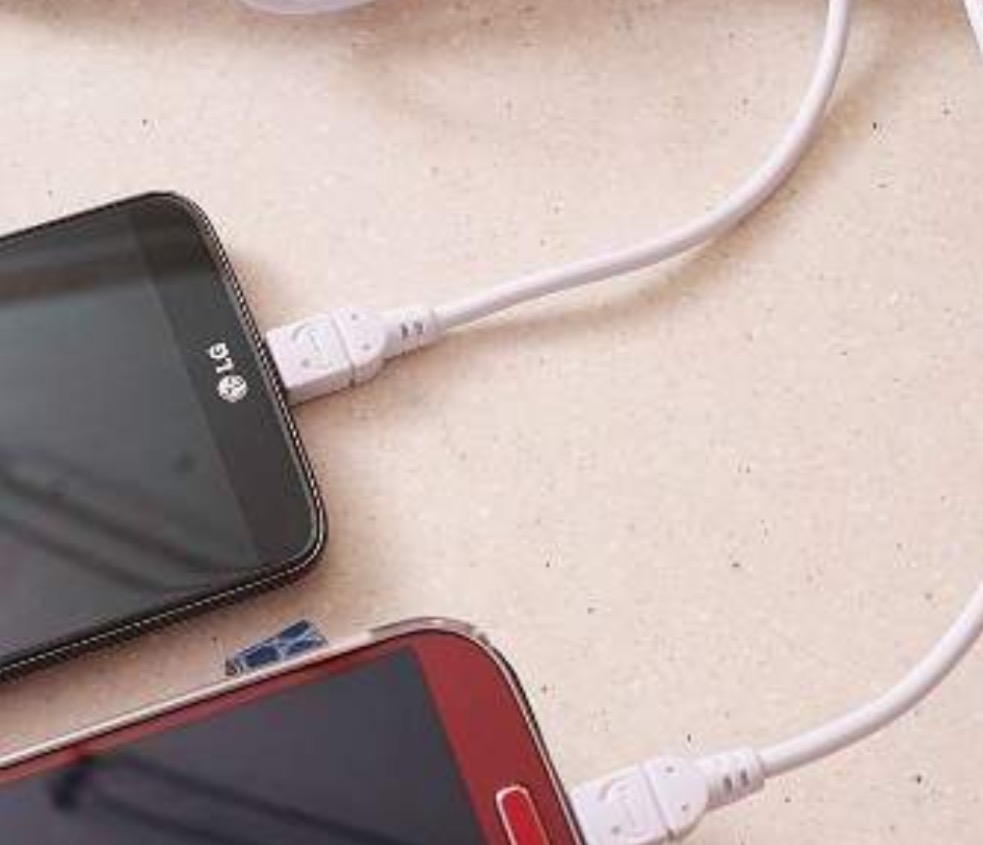 라떼는 말이야 핸드폰을 사면 이어폰을 줬다고!!.jpg | 인스티즈