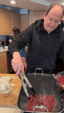 서양인이 만드는 비빔밥.. | 인스티즈