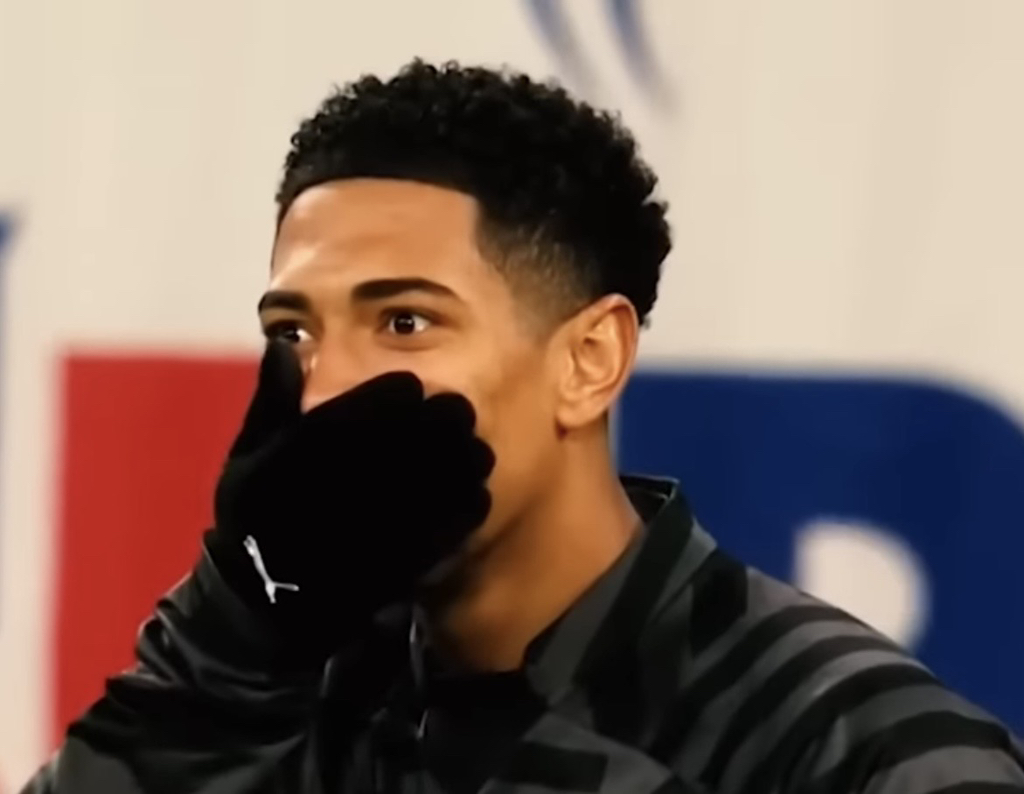 보자마자 함박웃음 짓게 되는 몸 좋은 흑남들 짤털 gif | 인스티즈