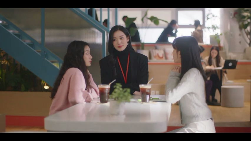 홧김에 회사를 그만두고 프리랜서로 일하게 됐는데요.. 남자 둘이랑 엮이게 생겼어요.. | 인스티즈