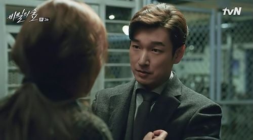 시그널 vs 비밀의숲 대사 재질 차이 | 인스티즈