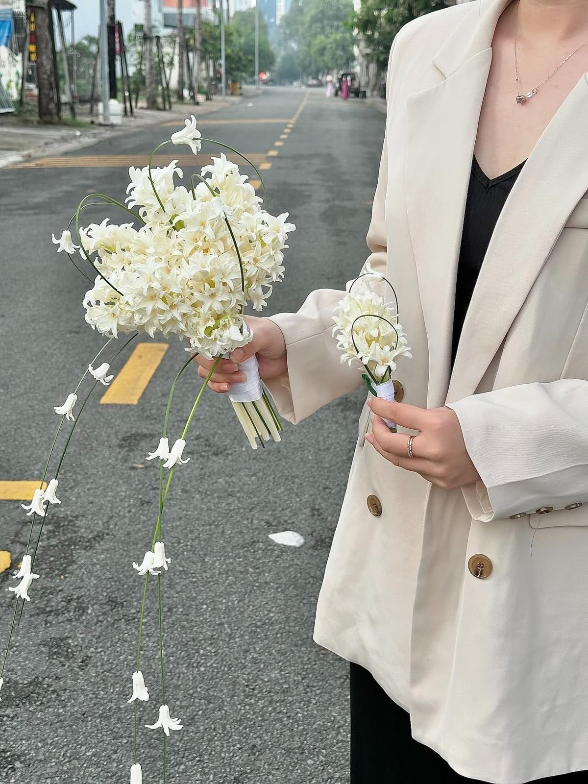 🙋: 싼티 안 나는 걸로 주세요... 주문하신 꽃다발 나왔습니다 💐🪻 | 인스티즈