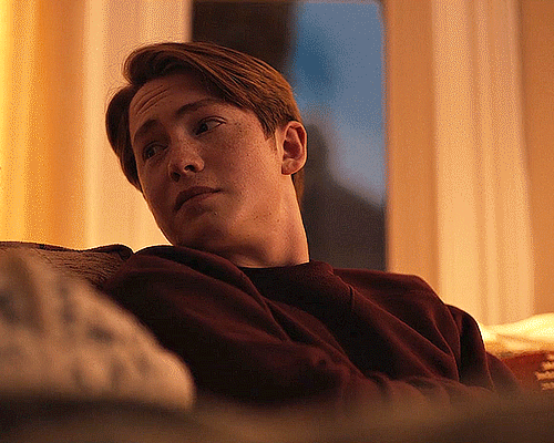 저는 잘나가는 럭비팀 에이스인데요 요즘 범생이 게이 친구가 자꾸 신경쓰여요ㅠㅠ 어떡하죠? | 인스티즈