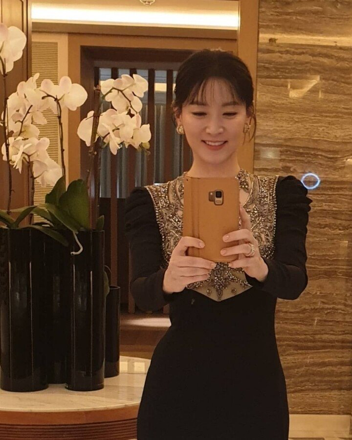 아저씨 아줌마들 국민 폰케이스.jpg | 인스티즈